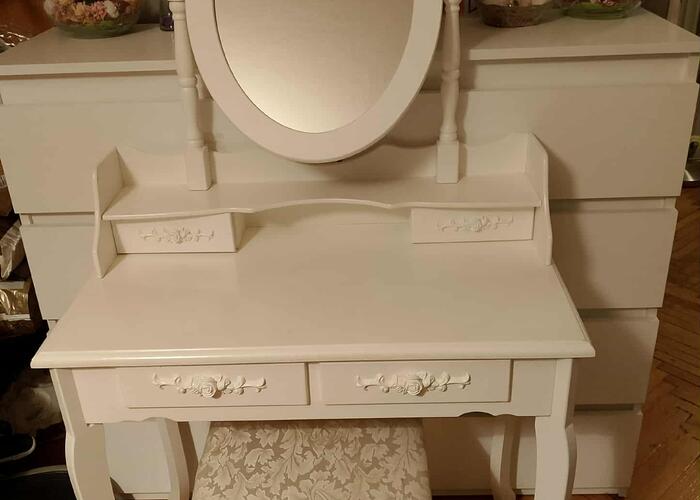 Grajewo ogłoszenia: Sprzedam bardzo ładna toaletkę