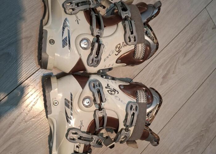 Grajewo ogłoszenia: Sprzedam buty narciarskie używane, bardzo wygodne skorupa buta 287 mm