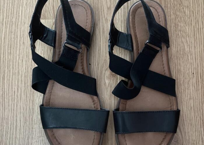 Grajewo ogłoszenia: sprzedam sanadly rozm 39 stan idealny lasocki