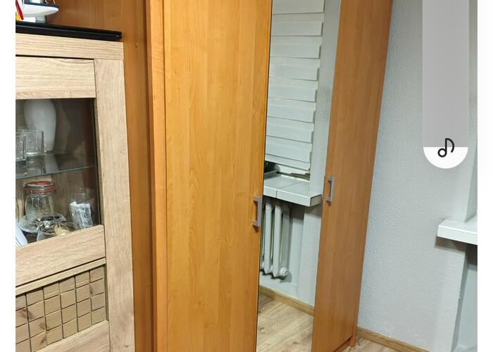 Grajewo ogłoszenia: Sprzedam piękną szafę z lustrem. 
Szafa jest w stanie idealnym....